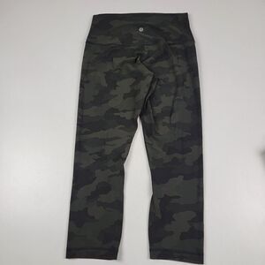 Lululemon Athletica Wunder Under High Rise Luxtreme Green Camo sz 8 leggings
